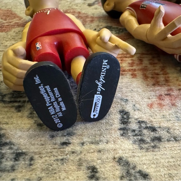 NBA Player Vinyl Toy Set - Only what's shown - Picture 3 of 8